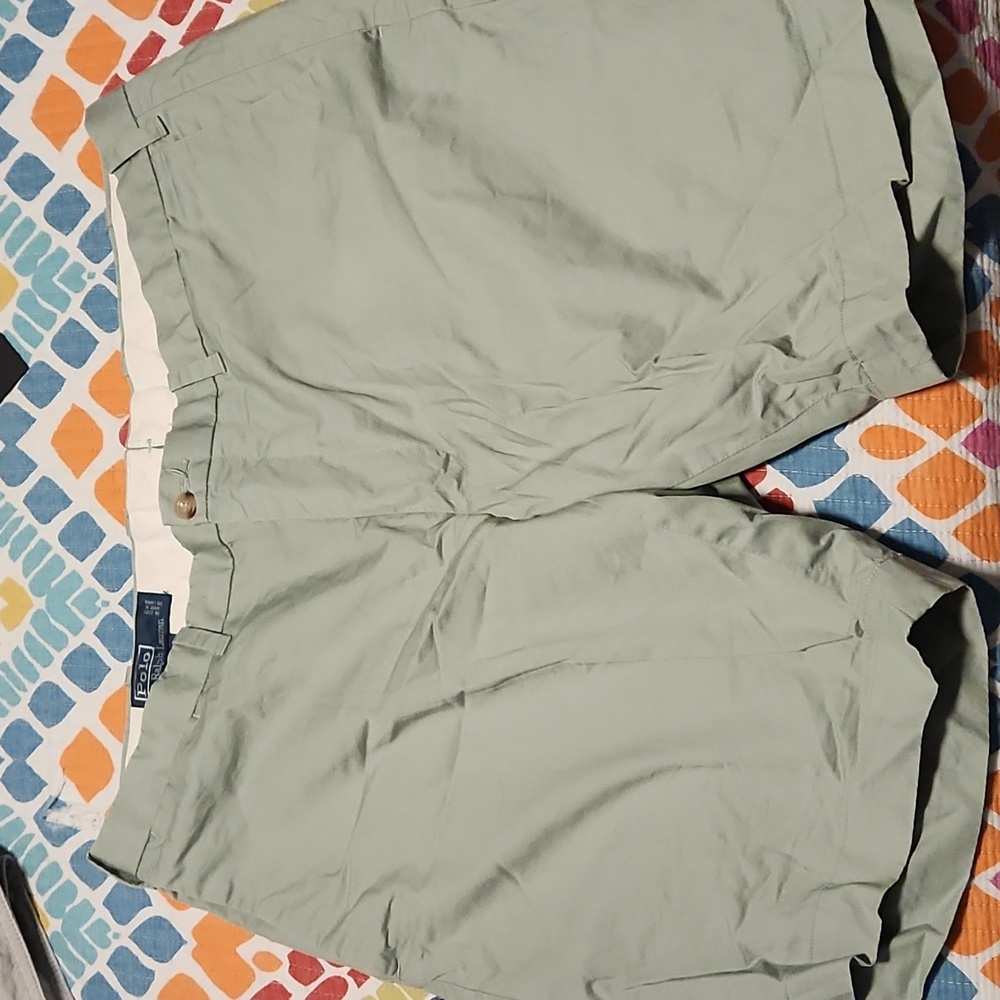 Polo Ralph Lauren shorts flat front MINT GREEN. 36. 8IN INSEAM.